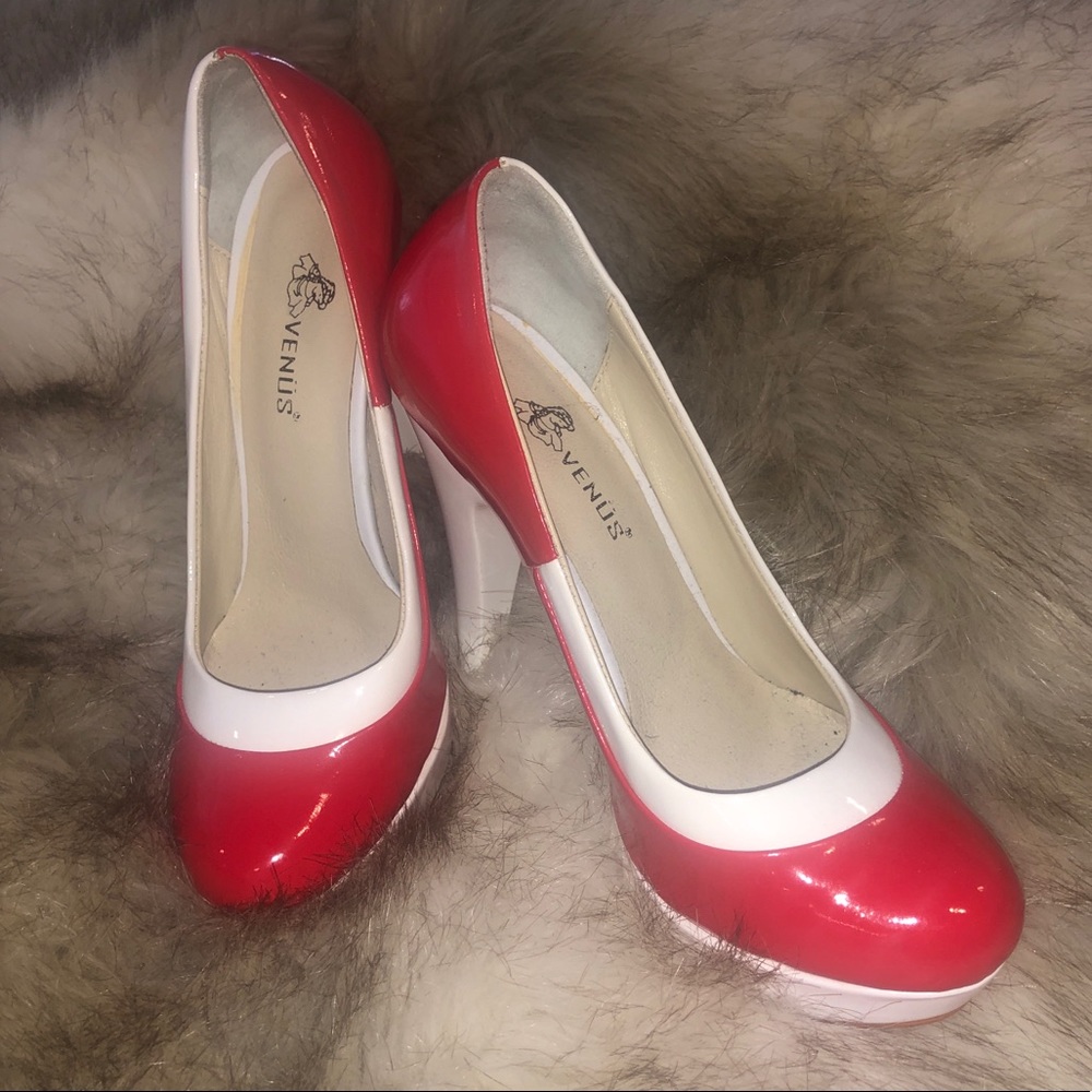 Venus heels size 36